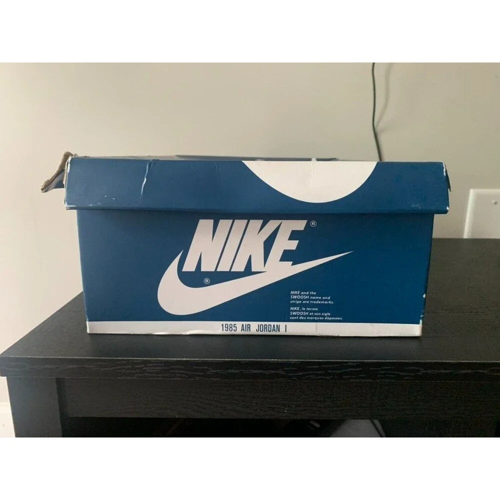 Nike Air Jordan 1 Retro High OG True Blue Size 9.5 DZ5485-410 w/ Box Laces